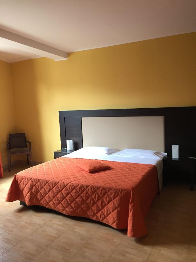 64Rooms Ена Екстериор снимка